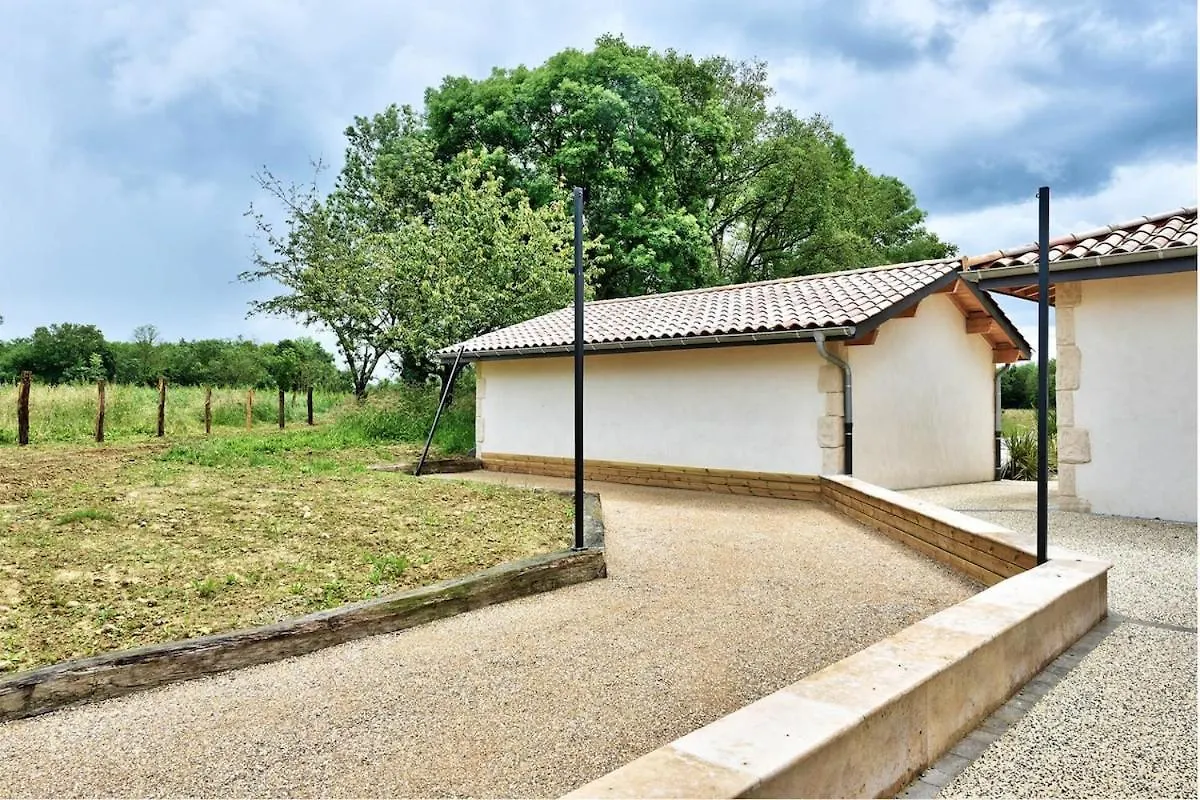 Holiday home Gite Evasion, Calme En Campagne Saint-Trivier-sur-Moignans