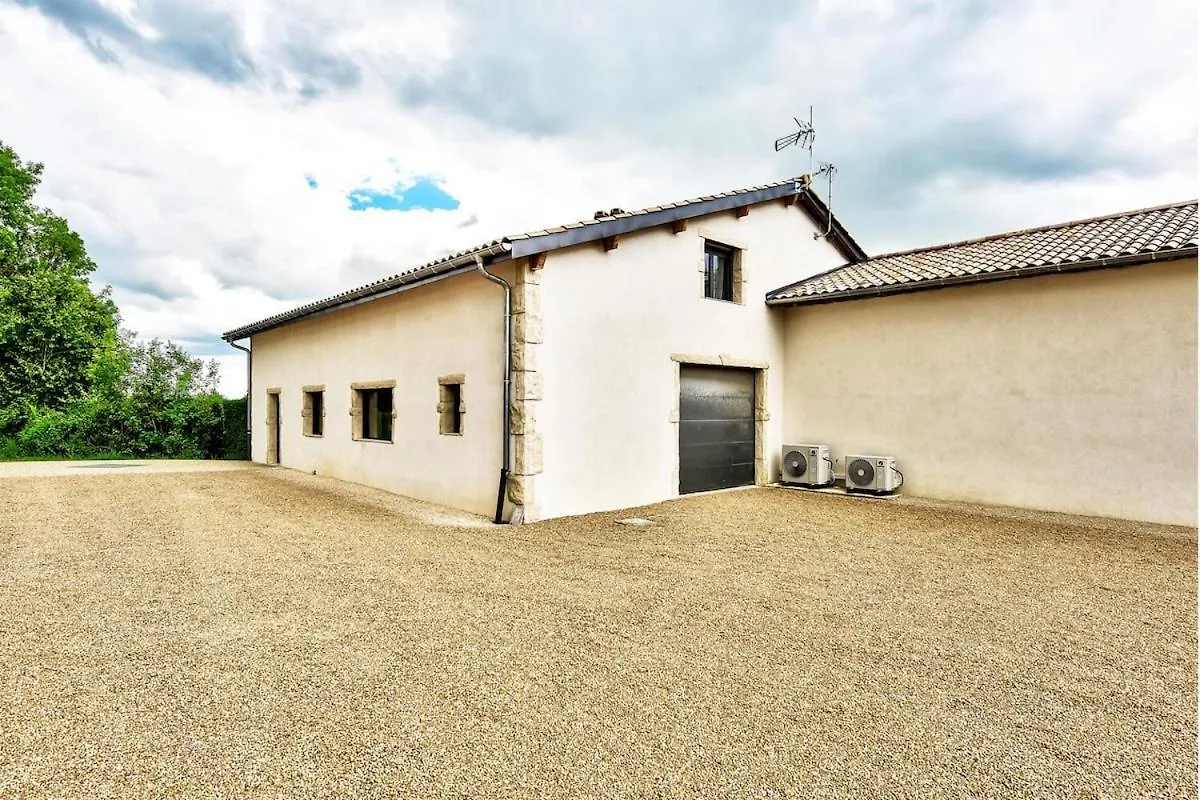 Gite Evasion, Calme En Campagne Saint-Trivier-sur-Moignans 0*,  France